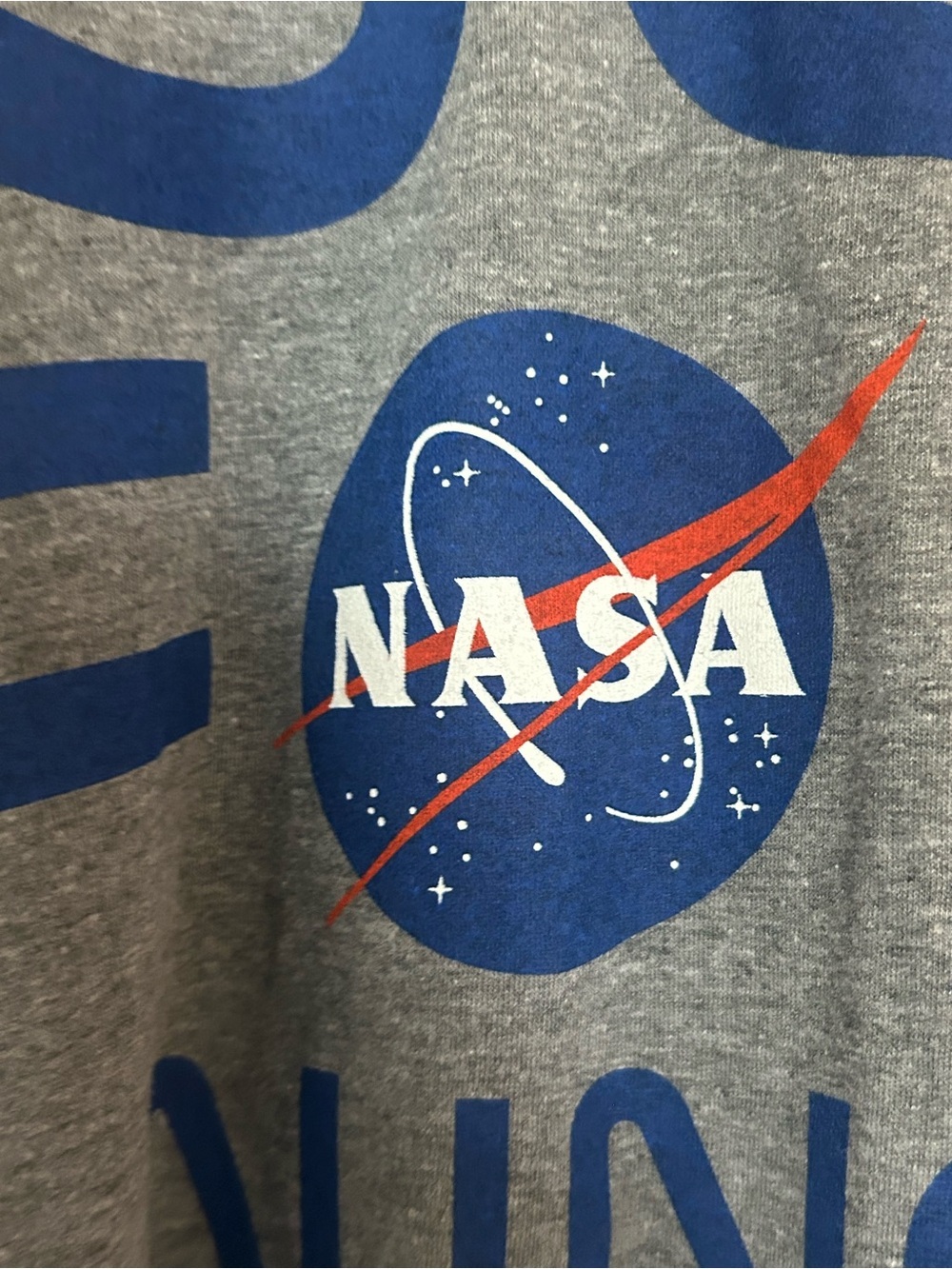 ‘Go For Launch' Raglan Tee - Gray & Red NASA shirt size S - Picture 4 of 5